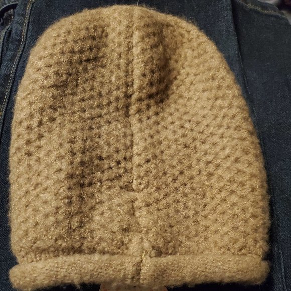 Free People Dreamland knitted beanie Taupe NWT Soft Hat Cozy NWT - Picture 2 of 3